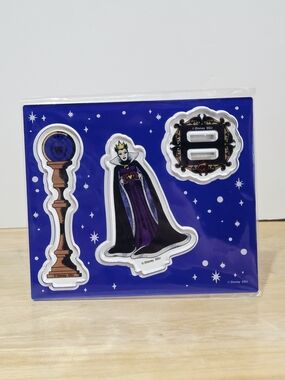 *4 for $30* Disney Villains Evil Queen Acrylic Figure Stand - Snow White